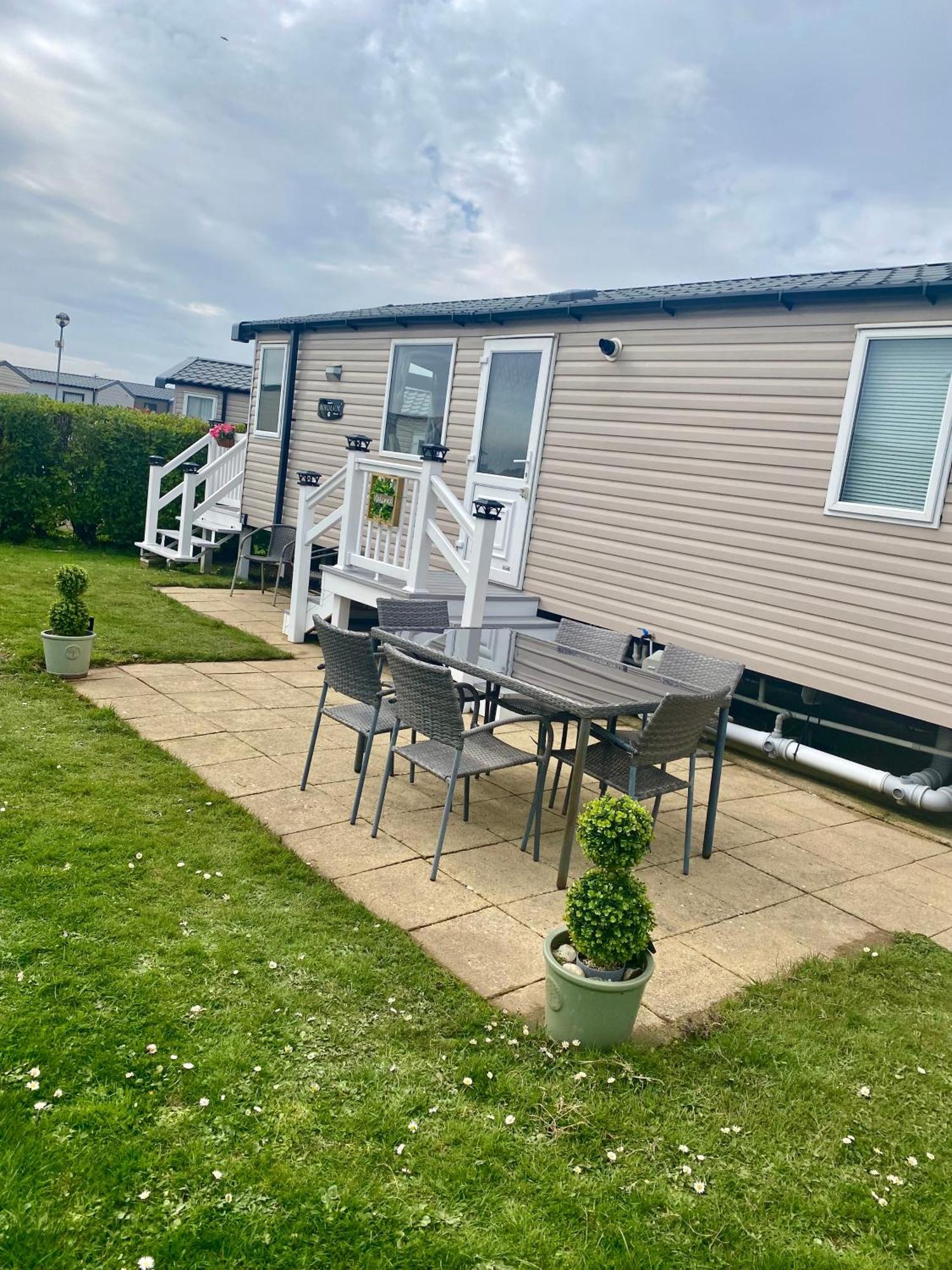 Caravan Church Farm Holiday Village Pagham Kültér fotó